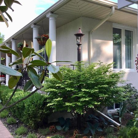 Bed and Breakfast Via Veneto - Old Town Niagara-on-the-Lake Exteriér fotografie