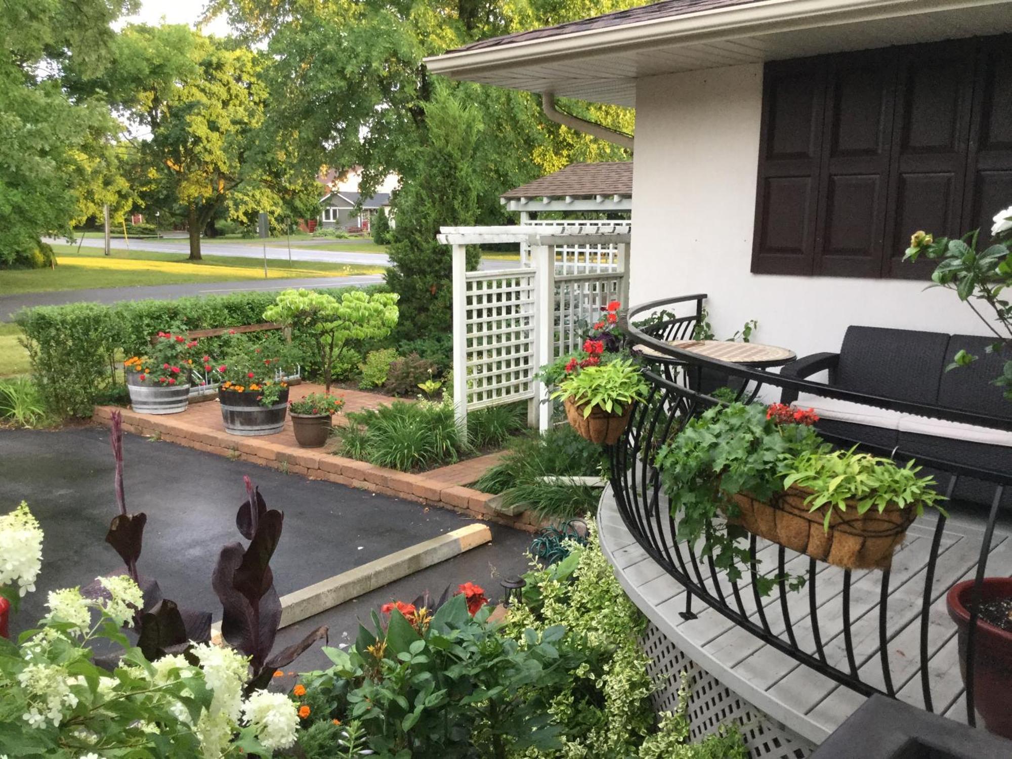 Bed and Breakfast Via Veneto - Old Town Niagara-on-the-Lake Exteriér fotografie