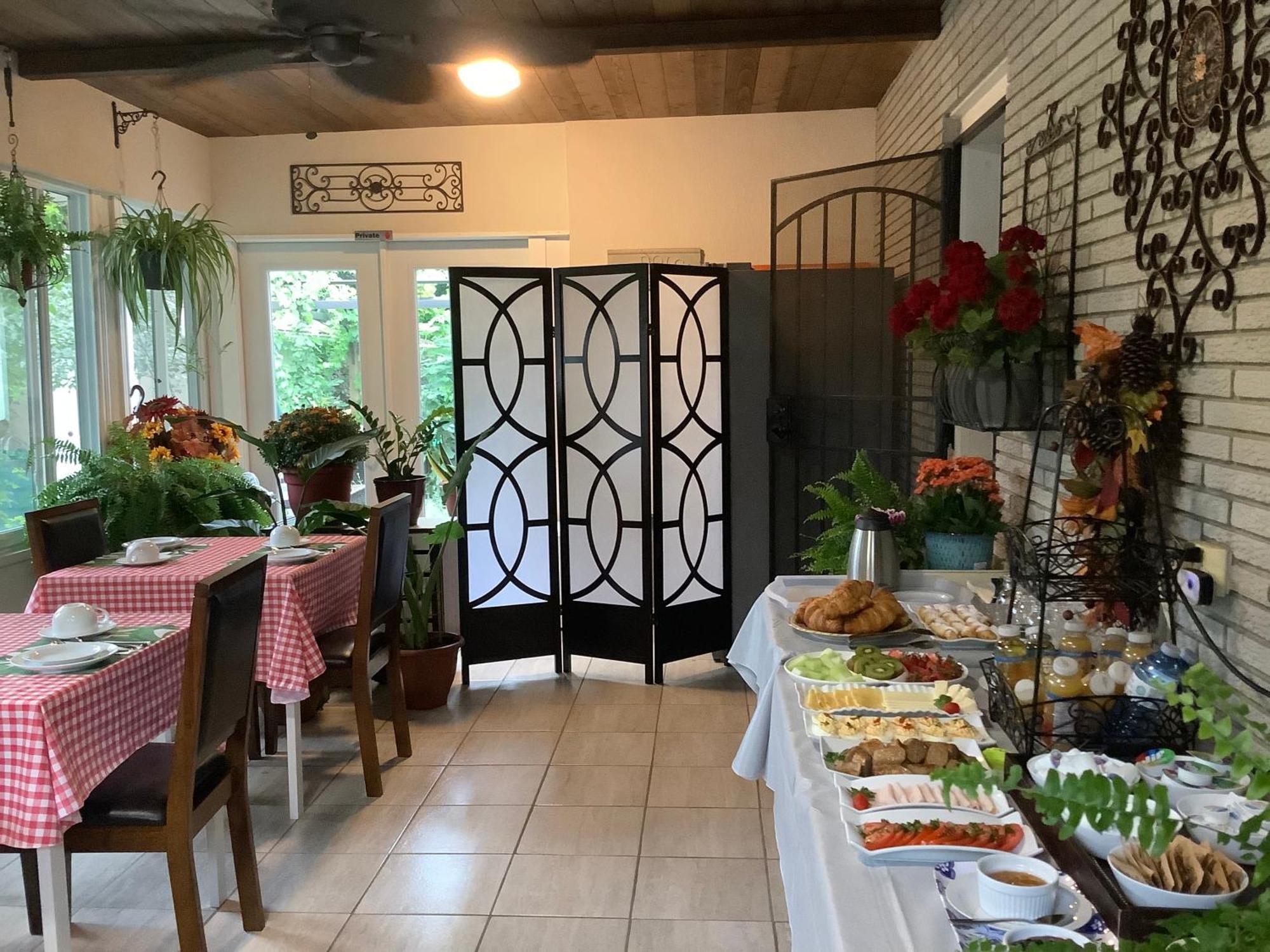 Bed and Breakfast Via Veneto - Old Town Niagara-on-the-Lake Exteriér fotografie